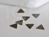 Cabochons triangle cuivre 2 trous,fourniture créative, breloque laiton,Sans nickel, breloque cuivre, triangle,création bijoux, les 10,9mm