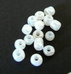 Grosses perles rocaille blanches irisées 4mm , perle rocaille blanche irisée, x 10Gr (G0189)