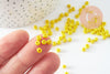 Grosses perles rocaille jaune 4mm,fournitures pour bijoux, perles rocaille, jaune opaque,perles verre,diamètre 4mm x 10Gr (G0380)