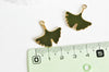 Pendentif feuilles gingko zamac doré émail vert,breloque laiton feuille Gingko pour création bijoux doré, 22.5mm, X2 G5282