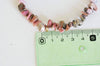 Perle chips rhodonite,pendentif bijoux,bijou pierre rhodonite Naturelle, perle rhonodite,le fil de 80cm G3847